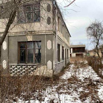 ТЕРМІНОВА продажа/обмін:будівля 200кв.м.+100кв.м.гараж.10соток.Обмін.