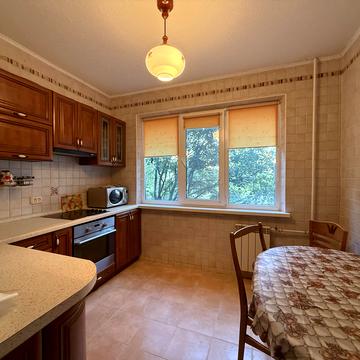 Вікентія Беретті вул., 6