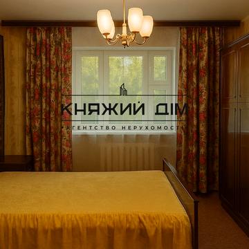 Вадима Гетьмана вул., 44