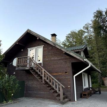 Оренда екобудинку в лісі