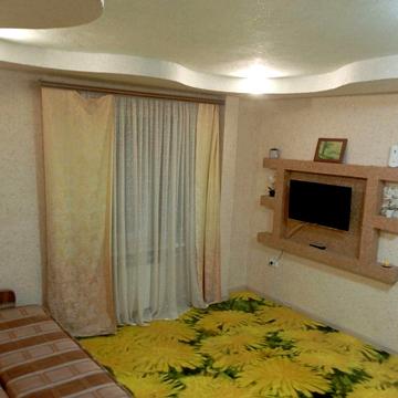 Академмістечко. Однокімнатна квартира 43м. Доківська 10.