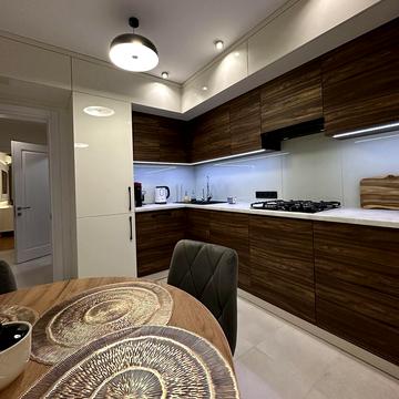 Макогона вул., 25