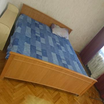 Верховної Ради бульв., 25