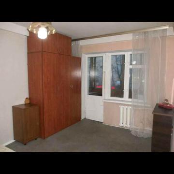 Олександра Довженка вул., 12