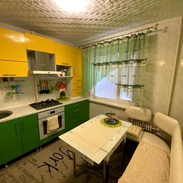 Корабелів просп., 16а