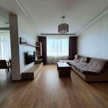 Саксаганського вул., 37-К