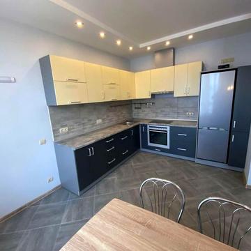 Камянська вул. (Дніпродзержинська), 128