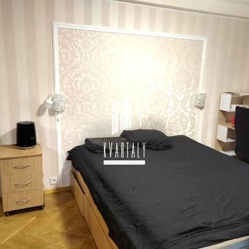 Кирилівська вул. (Фрунзе), 124