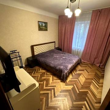 Донецька вул., 18/2