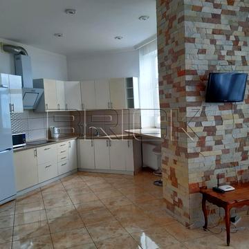 Миколи Міхновського бульв. (Дружби Народів), 14-16