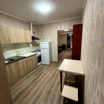 Лобачевського пров., 7