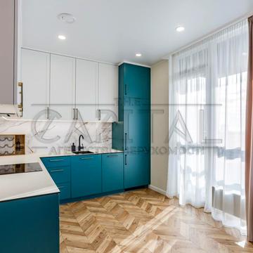 Предславинська вул., 42