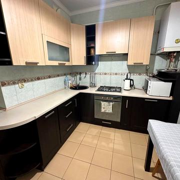 Гетьмана Мазепи вул., 175а