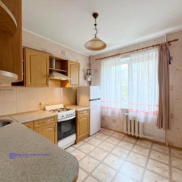 Героїв просп., 40