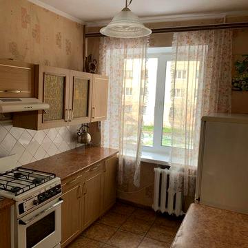 Здається в оренду трикімнатна квартира в центрі міста