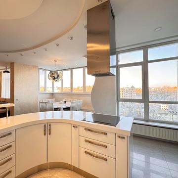 Андрія Верхогляда вул. (Михайла Драгомирова), 5