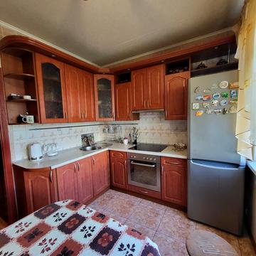 Бориспільська вул., 34