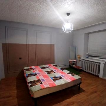 Левка Лукяненка вул. (Ватутіна), 46