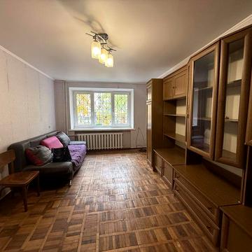 Оренда 2к.ка на вул. Покровській