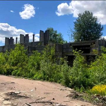 Незавершене будівництво м. Київ, пр. Академіка Глушкова, 42