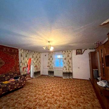 Продаж двох частин будинку на одній земельній ділянці – вул. Стуса