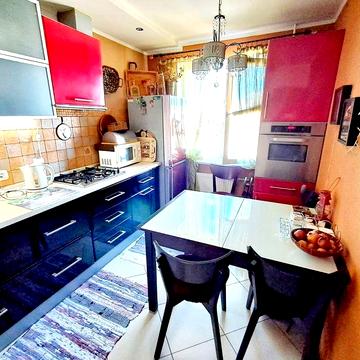 3 кім.кв р-н Центральна Митниця.