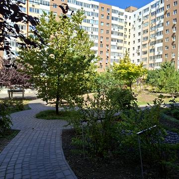 Академіка Сахарова вул., 9-А