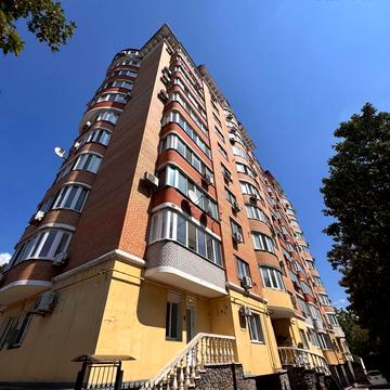 Сергія Подолинського вул. (Благоєва), 7