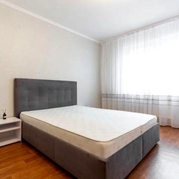 Вишняківська вул., 2