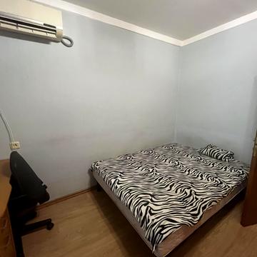 Європейська пл. (Катерининська), 3