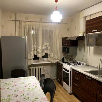 Сімї Глодан вул., 14