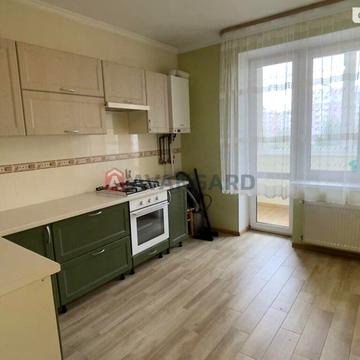 Зодчих вул., 5