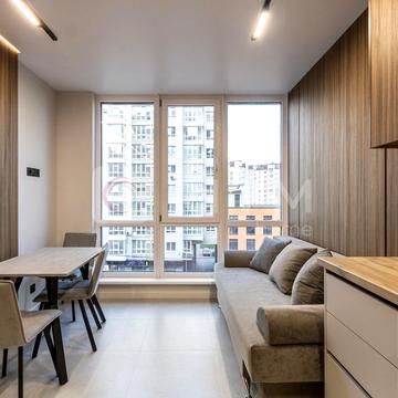 Хіміків вул., 28