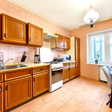 Слави бульв., 14