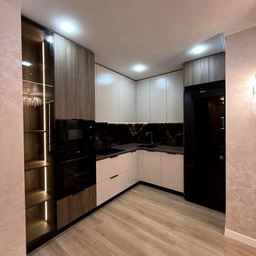 Героїв Миколаєва вул., 129а