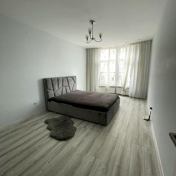 Залізнична вул., 19