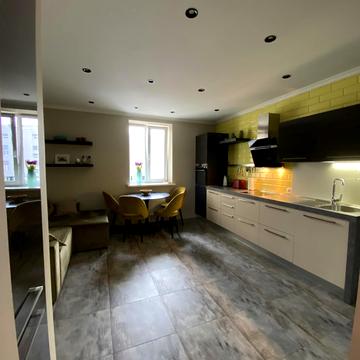 Володимира Усенка пров. (Соціалістичний), 25