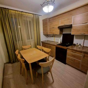 Здається в оренду 2кімнатна квартира по вул.Симоненка