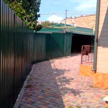 Продам отдельный дом в центре на ул. Разумовская