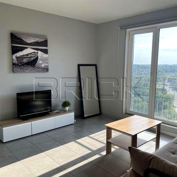 Володимира Брожка вул. (Кіровоградська), 70