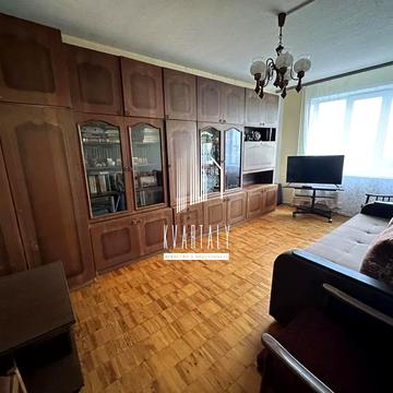 Володимира Івасюка просп. (Героїв Сталінграду), 49-Б