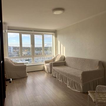 Маршала Рокосовського просп., 2