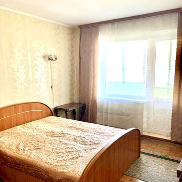 Райдужна вул., 33