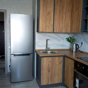 Сдам 1 комнатную просторную квартиру в 59й Жемчужине на Сахарова.