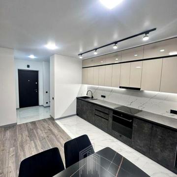 Олександра Олеся вул., 1