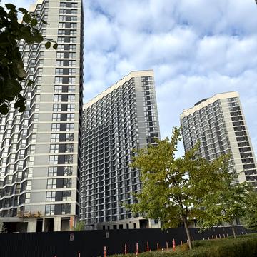 Зарічна вул., 7