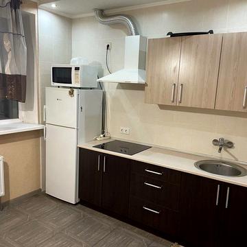 Петра Григоренка просп. (Маршала Жукова), 14