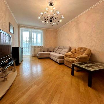 2к. квартира з чудовим ремонтом Турецьке містечко, Севастопольська пл.