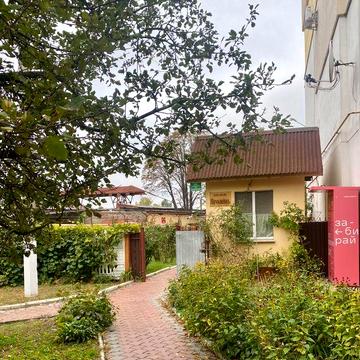 Гарна 3-к. в центрі з ремонтом. Дорогі меблі, техніка, утеплена. Торг!