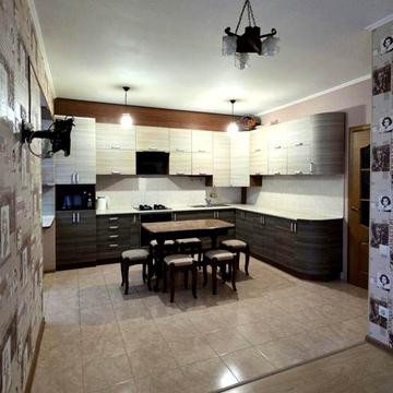 Одеська вул., 24